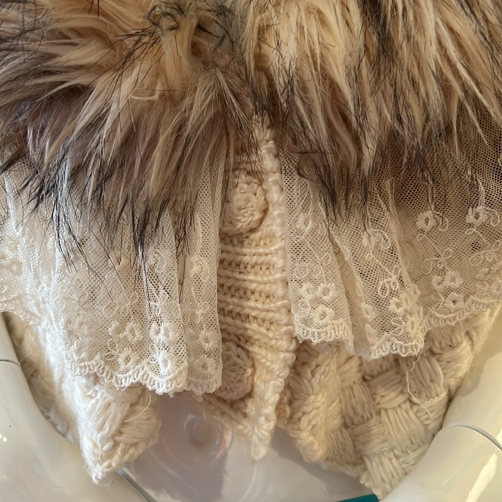 2026 Winter!!🚨Faux fur collar and lace - Picture 3 of 7